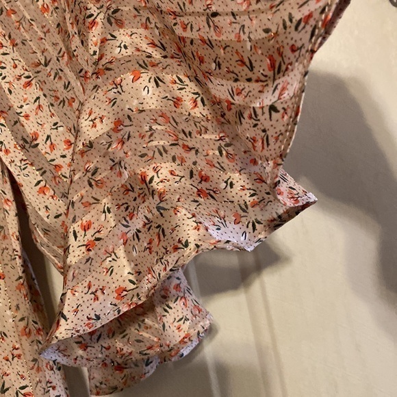 Pink Lily Ruffle Sleeve‎ Top - Picture 3 of 6